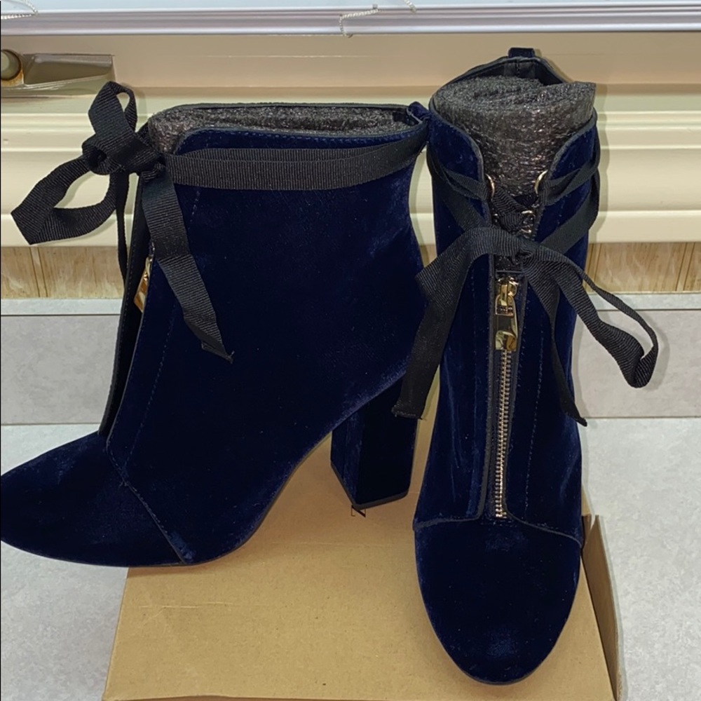 Zara High Heel Velvet Ankle Boot Sz 41
